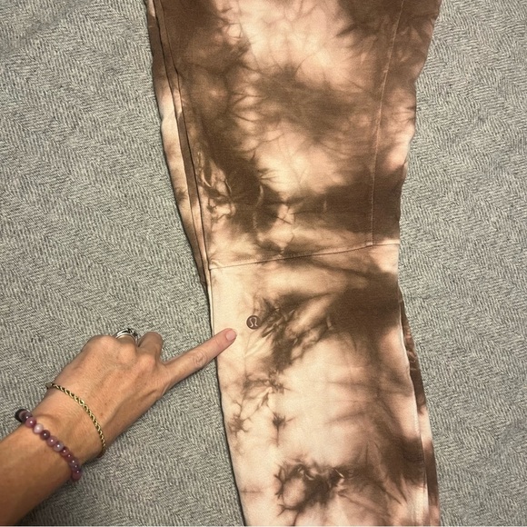 Lulu Brown and Pink Tie-Dye Joggers Small - Picture 6 of 8